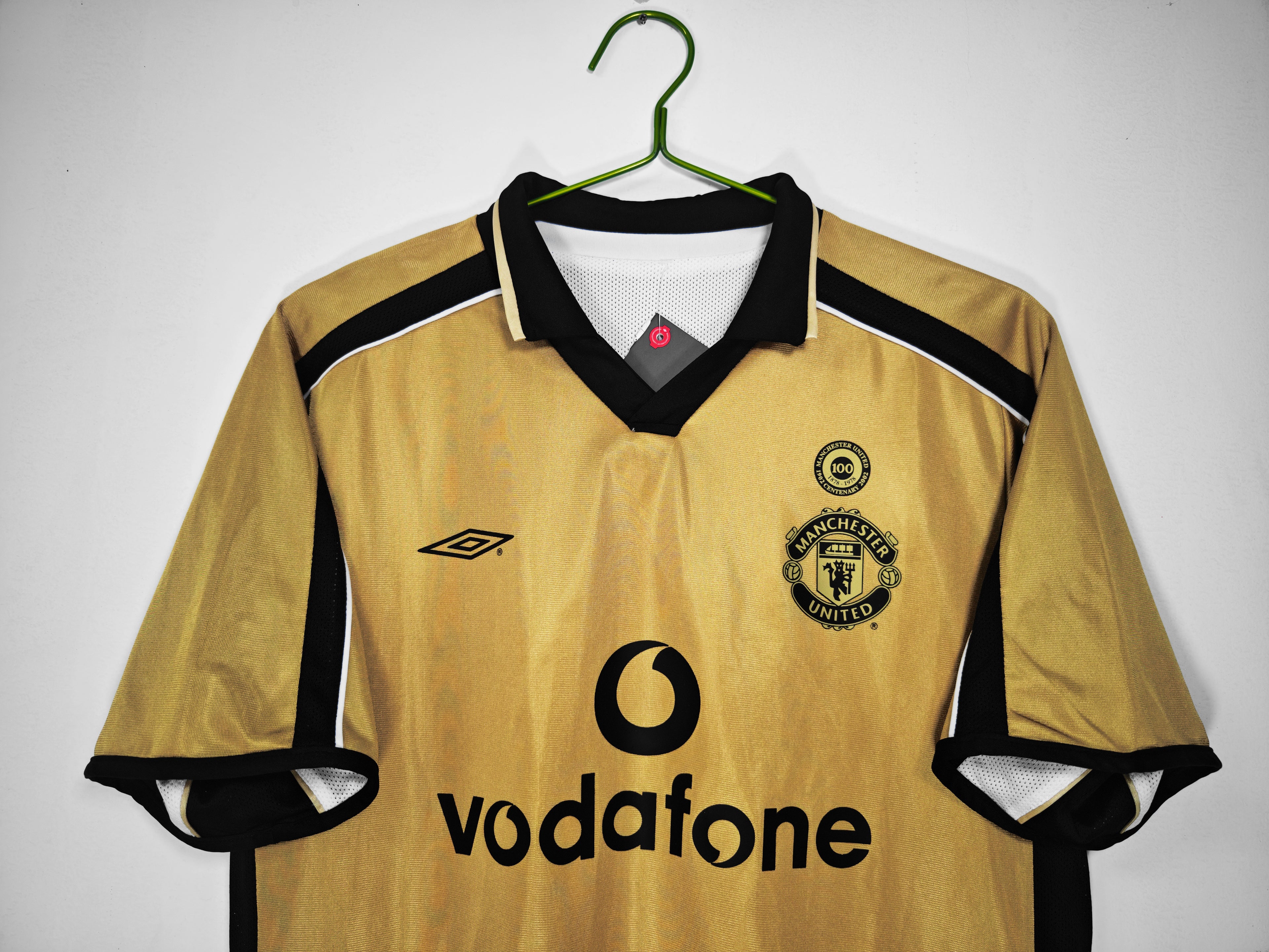 2001-02 Manchester United Centenary Retro Vintage Football Jersey - Umbro Vodafone Gold Edition
