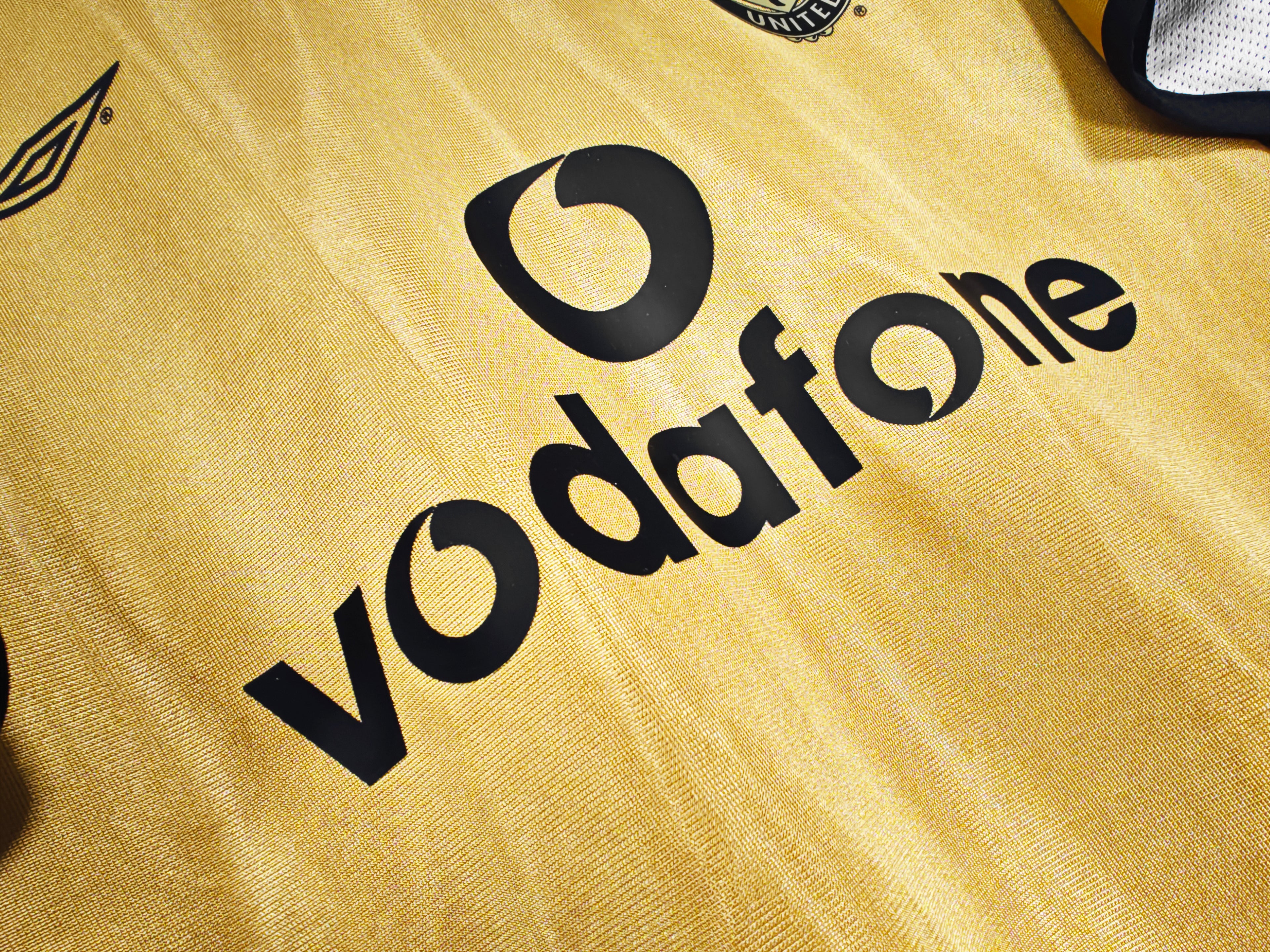 2001-02 Manchester United Centenary Retro Vintage Football Jersey - Umbro Vodafone Gold Edition