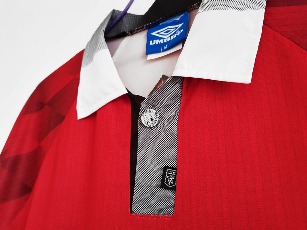 1996-98 Manchester United Home Retro Vintage Football Jersey - Umbro Sharp Era