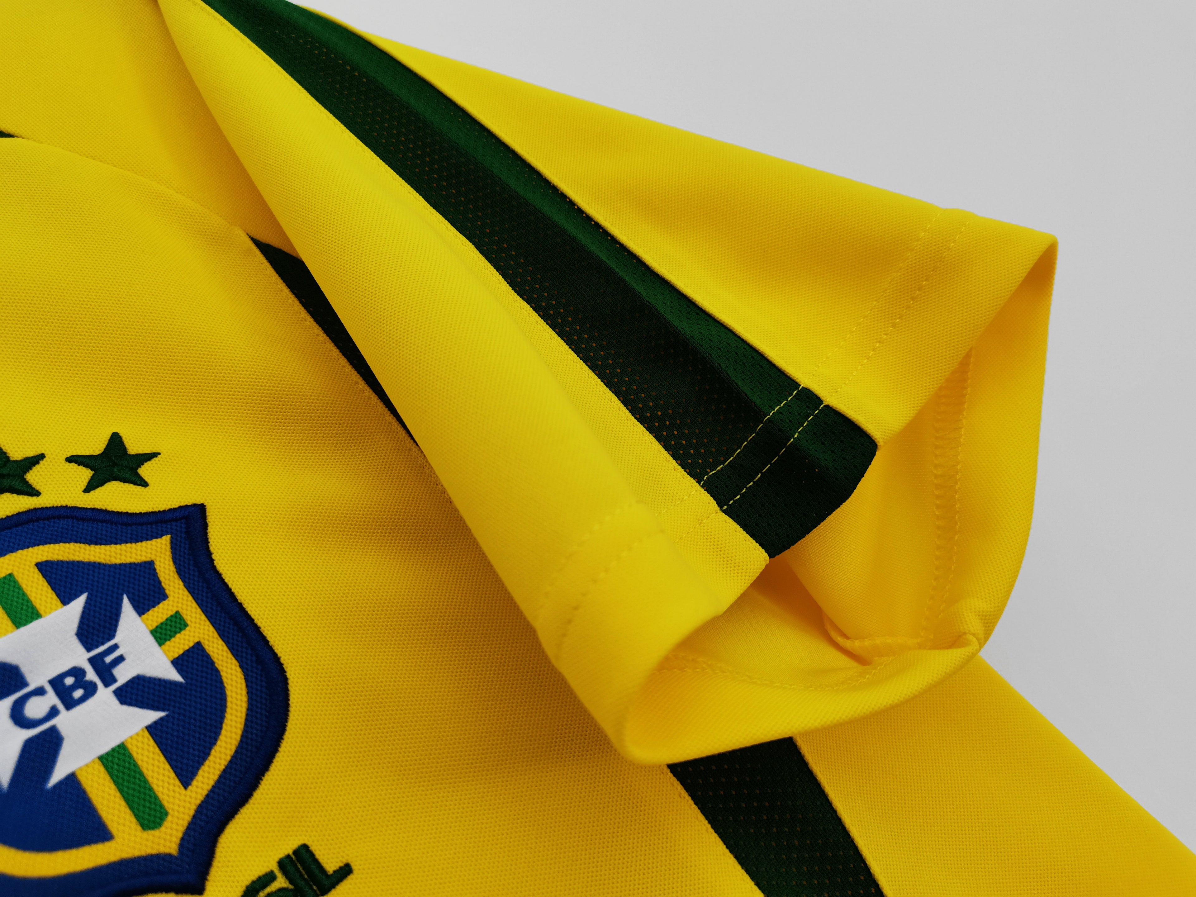 2002-04 Brazil Home: The Five-Star "Total 90" Icon